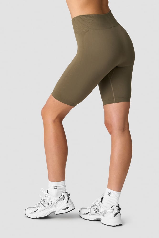 define seamless biker shorts wmn dark sand