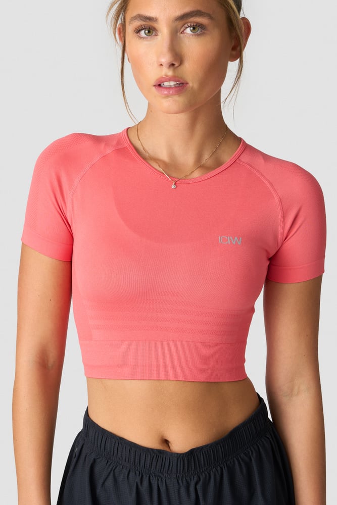 define seamless cropped t-shirt coral