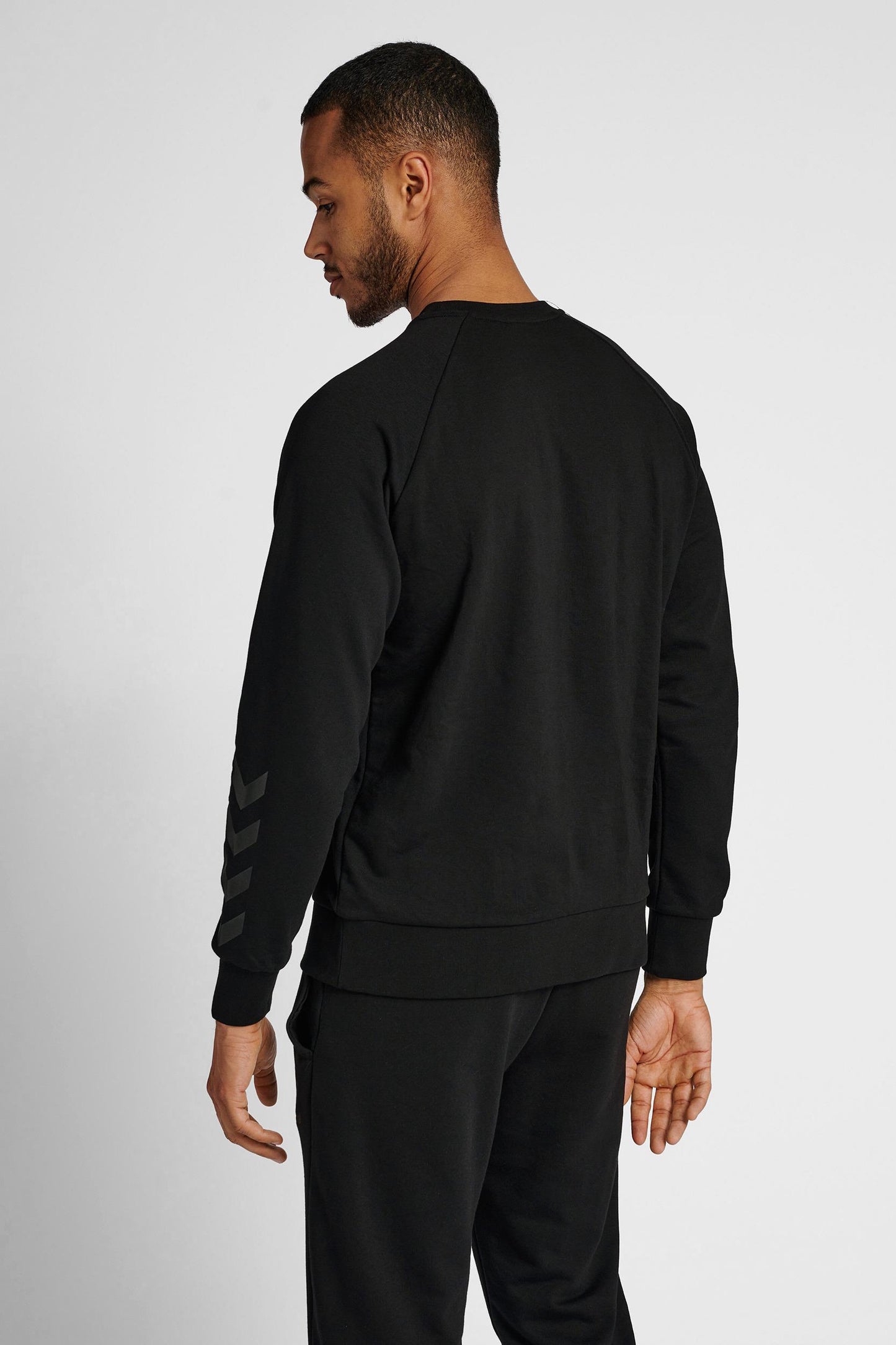 HUMMEL - Hmlisam 2.0 Sweatshirt - Black