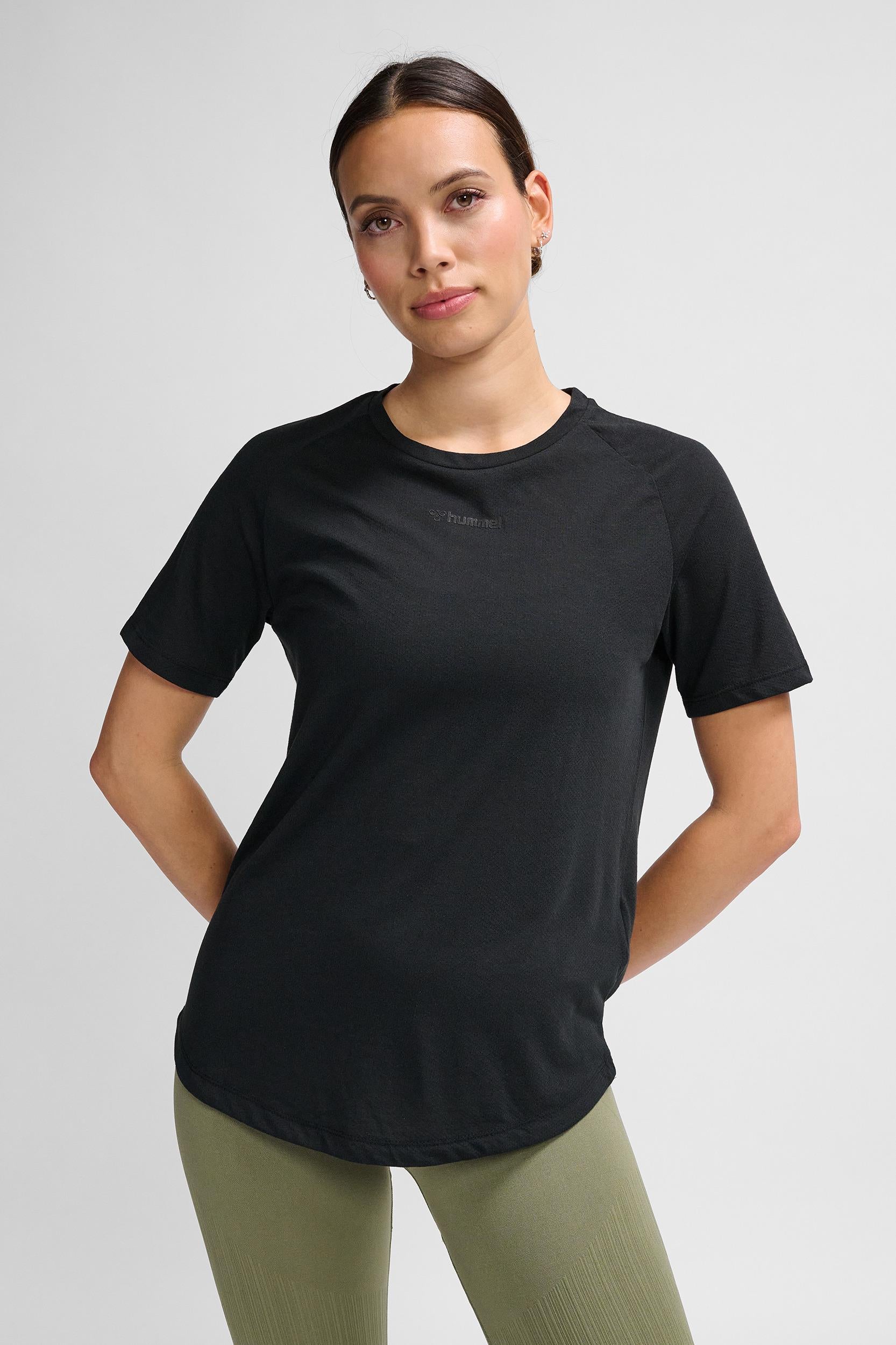 HUMMEL - Hmlmt Vanja T-shirt - Black