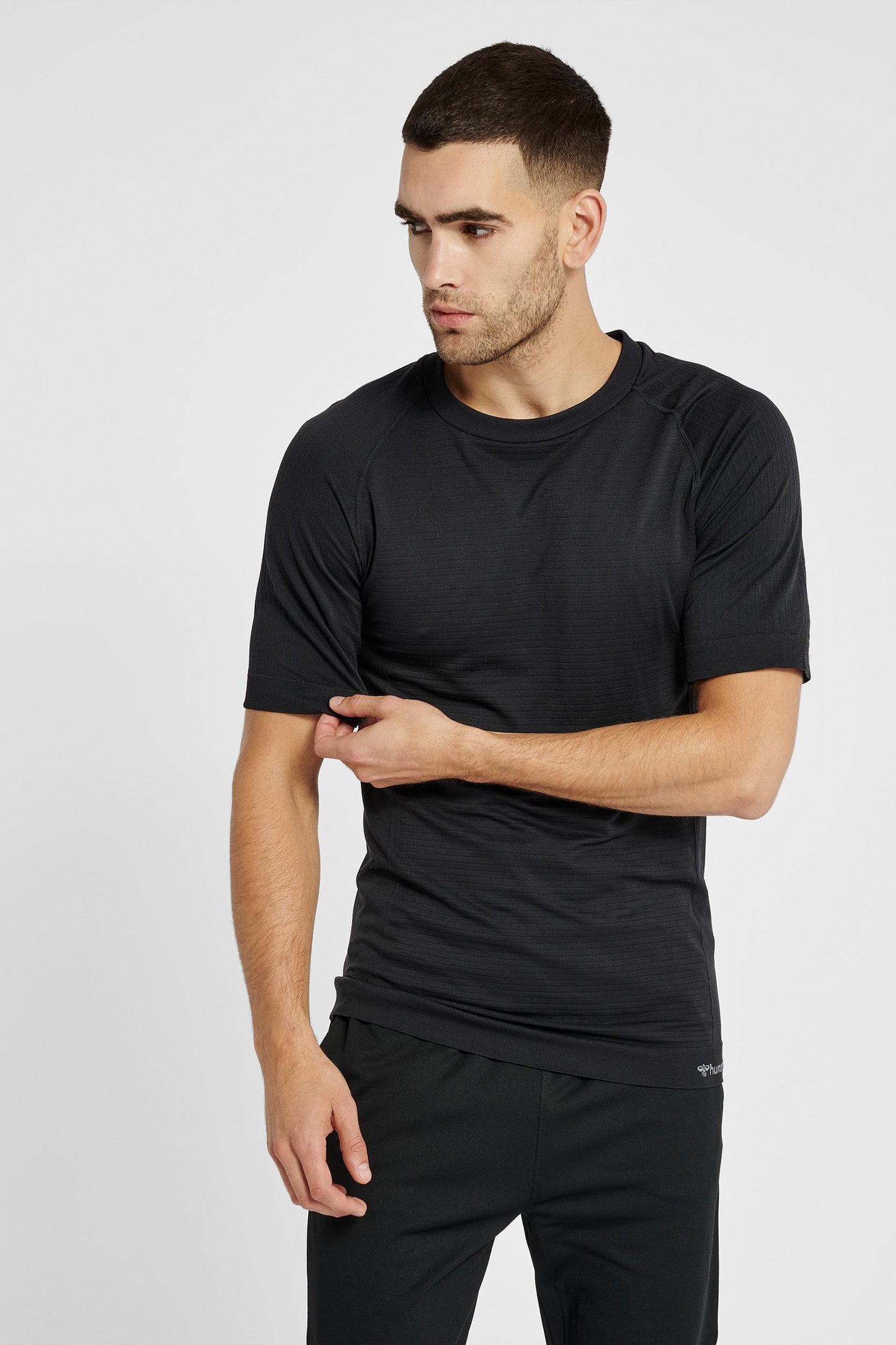 HUMMEL - Hmlstroke Seamless T-shirt - Black