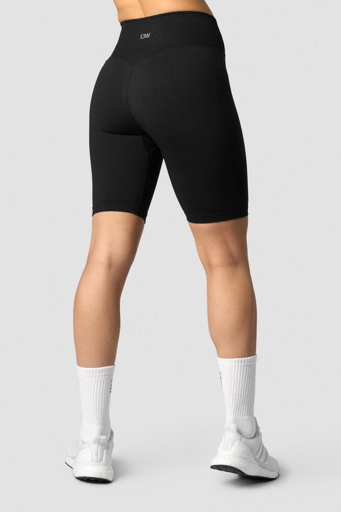 ICANIWILL - Define Seamless V-shape Biker Shorts - Black